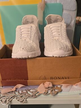Women's Woven Bonavi Breeze White Sneakers "no-tie elastic laces